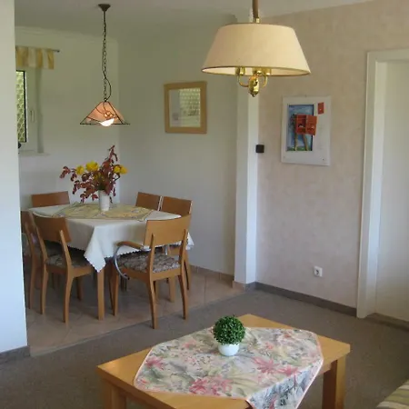 Bue _ Ferienhaus R_ Hahn _91_ Vakantiehuis *